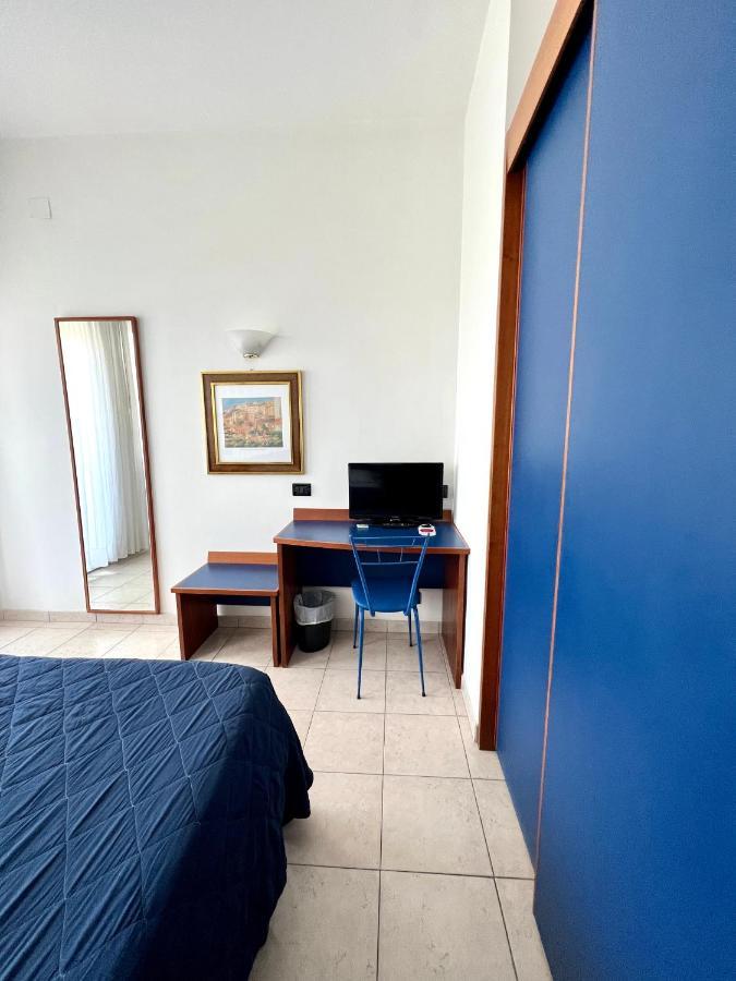 Hotel B&B Montecarlo Milano Marittima Dış mekan fotoğraf