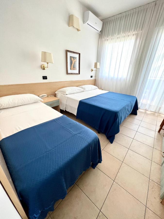 Hotel B&B Montecarlo Milano Marittima Dış mekan fotoğraf