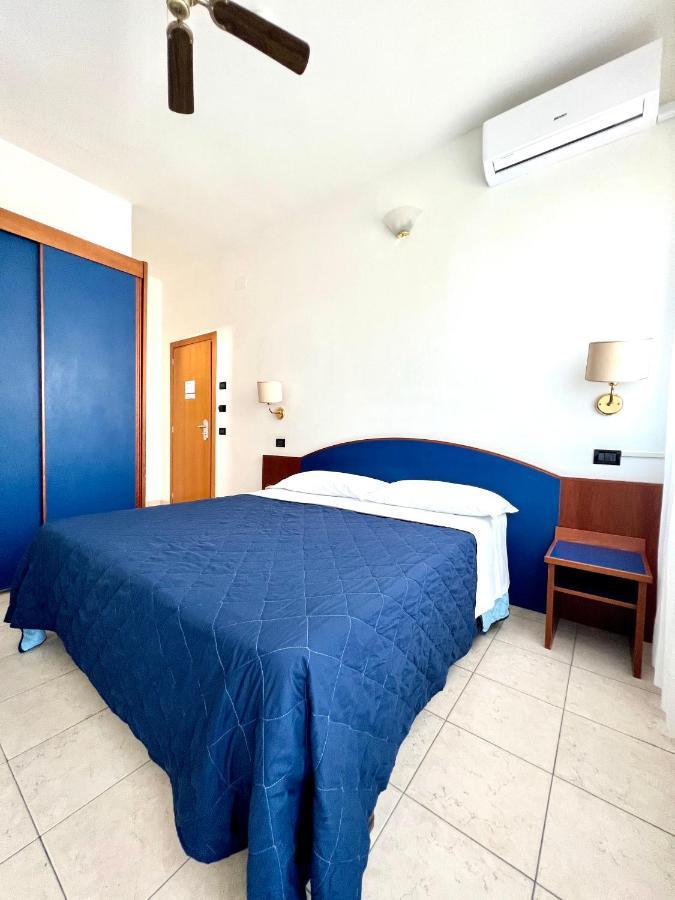 Hotel B&B Montecarlo Milano Marittima Dış mekan fotoğraf