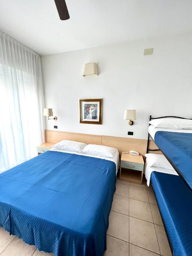 Hotel B&B Montecarlo Milano Marittima Dış mekan fotoğraf