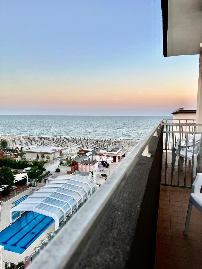 Hotel B&B Montecarlo Milano Marittima Dış mekan fotoğraf