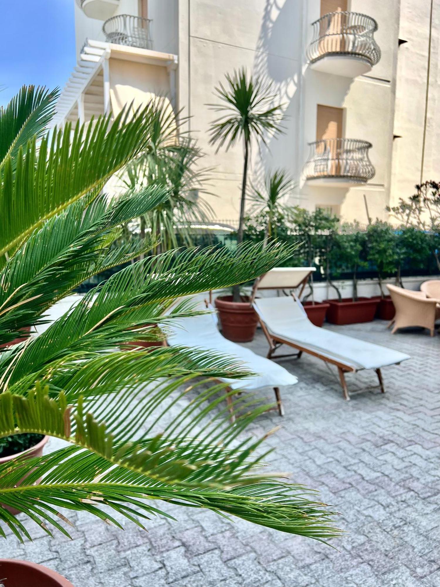 Hotel B&B Montecarlo Milano Marittima Dış mekan fotoğraf